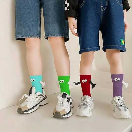 Magnetic Hand Holding Socks with 3D Eyes – Funny Couple Socks in Red, Yellow, Green & Pink (1 Pair, Unisex)