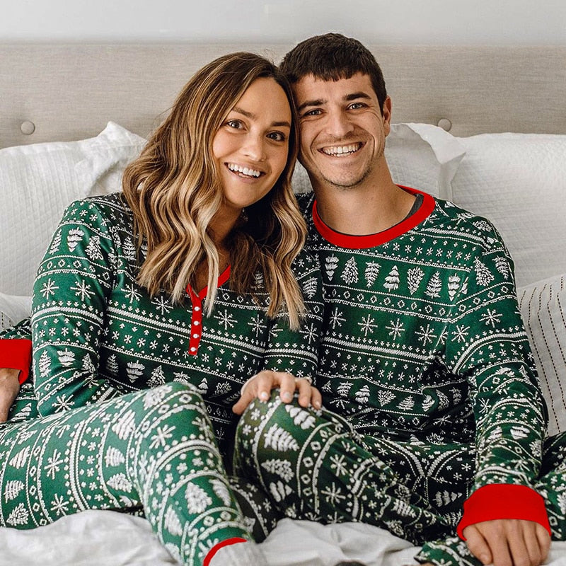Green Christmas Matching Family Pajamas Sets – BigBeryl