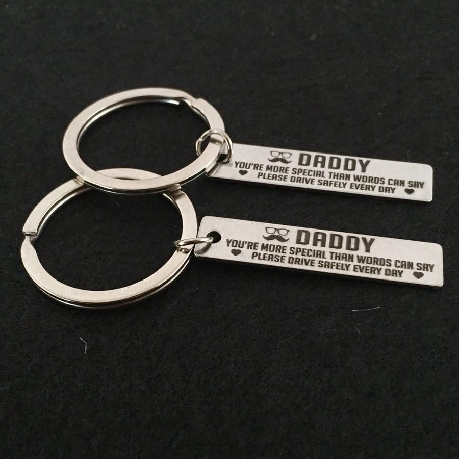DADS ARE SPECIAL Engraved Key Chain - BigBeryl